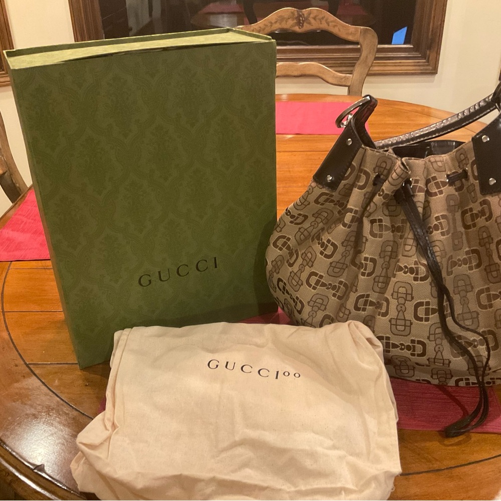 Gucci Rare Horsebit Hobo bag.  Excellent condition.  Comes with original box.